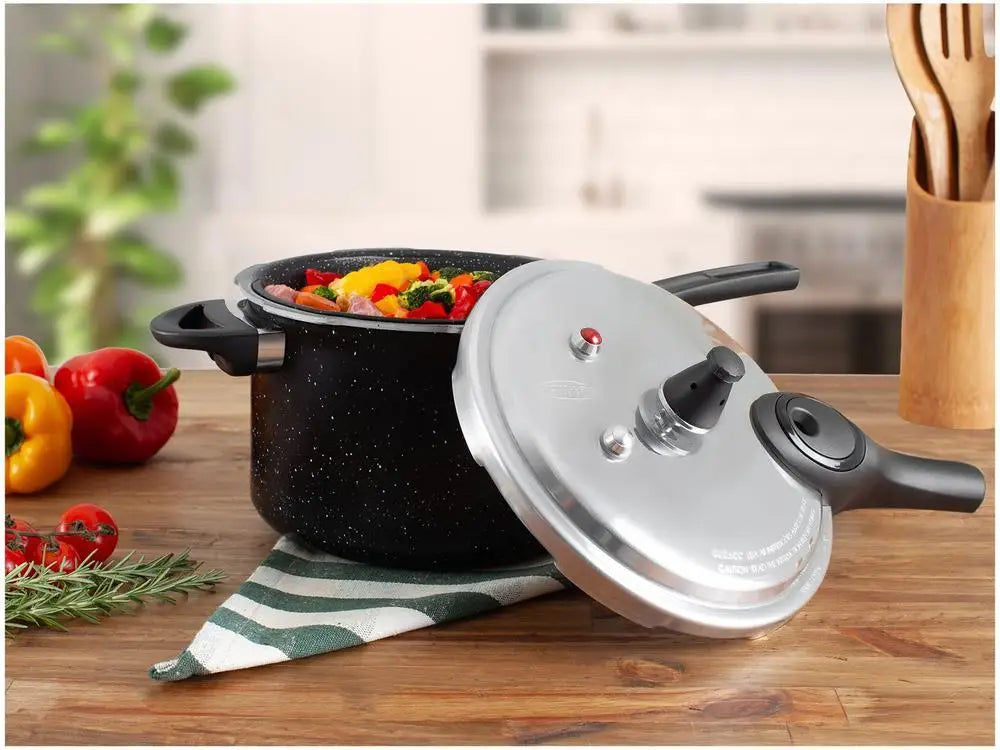 Ceramic Coated 4.2 L (4.4 qt) Black Pressure Cooker – Induction Compatible