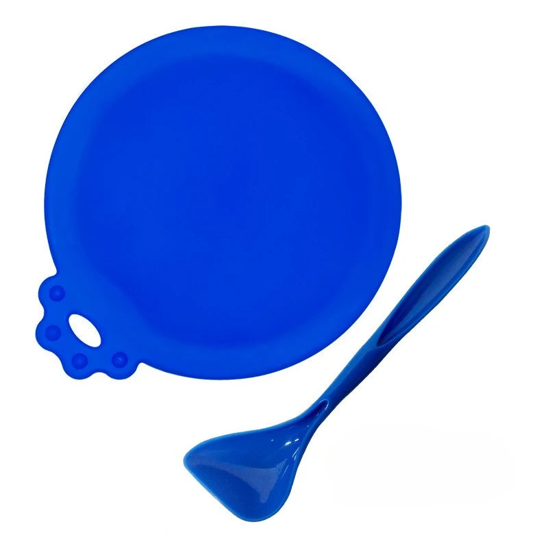 2-Pack Reusable Silicone Pet Food Can Covers with Spoon – Airtight Lids for Dog & Cat Cans, Fits 2.5–3.3 in (63–84 mm)