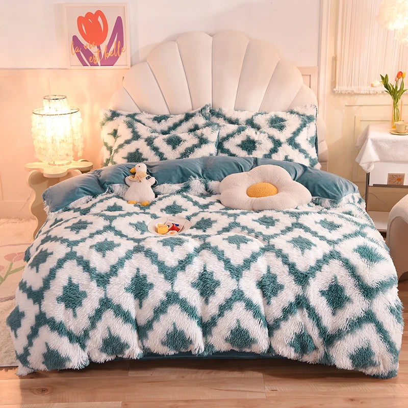 3-Piece Mink Velvet Coral Fleece Duvet Cover Set – Super Shaggy Warm Cozy Bedding with 2 Pillowcases, Multiple Sizes 150x200–220x240 cm (59x79–87x94 in)