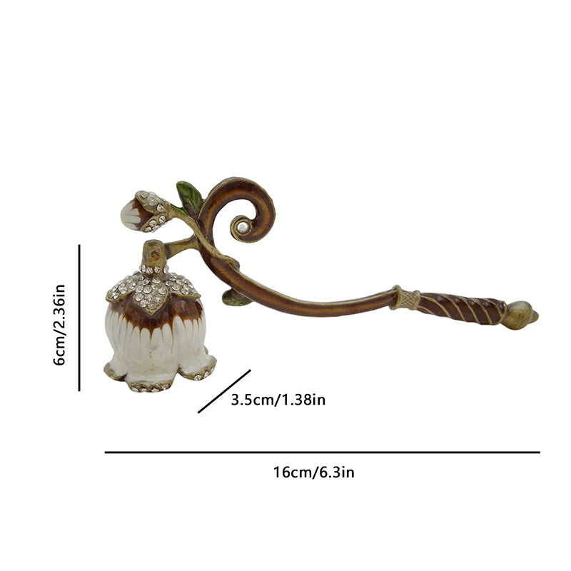 Elegant Metal Candle Snuffer - Long Handle Candle Extinguisher & Wick Snuffer for Home Decor Gift