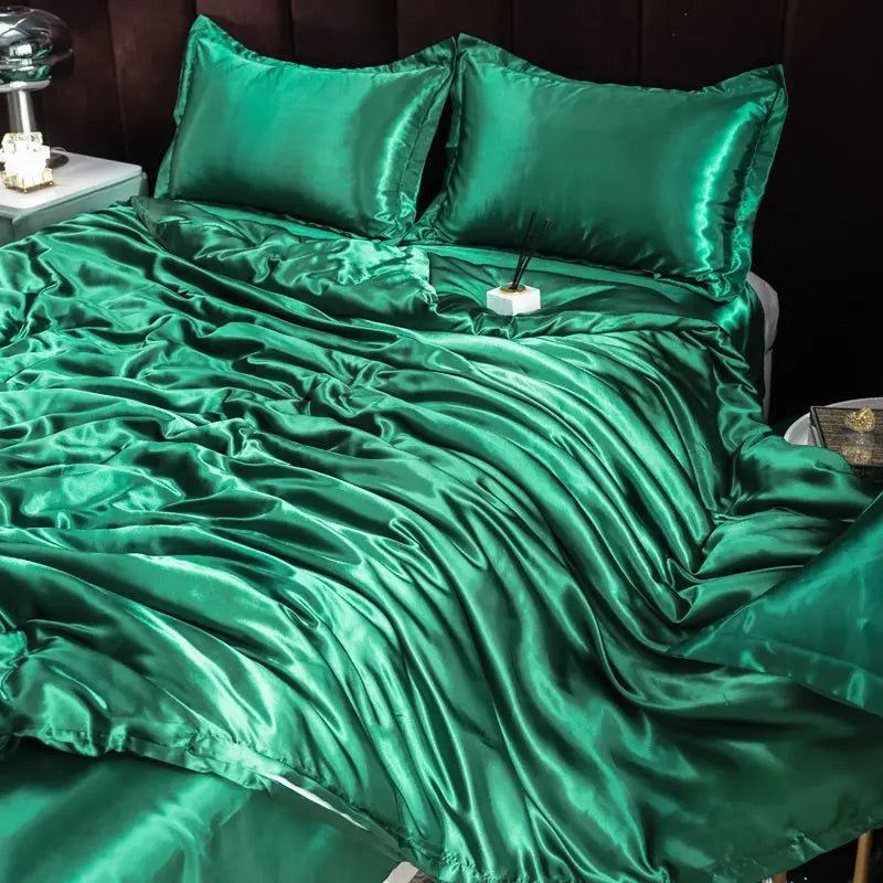 Ice Silk Satin 4-Piece Duvet Cover Set – Silky Solid Color Bedding (Duvet Cover + 2 Pillowcases + Sheet), Fits 1.5–2.2 m (5–7 ft) Beds
