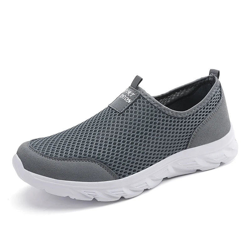 Men's Lightweight Breathable Slip-On Casual Sneakers – Anti-Slip Outdoor Walking Shoes (EU 39-47)