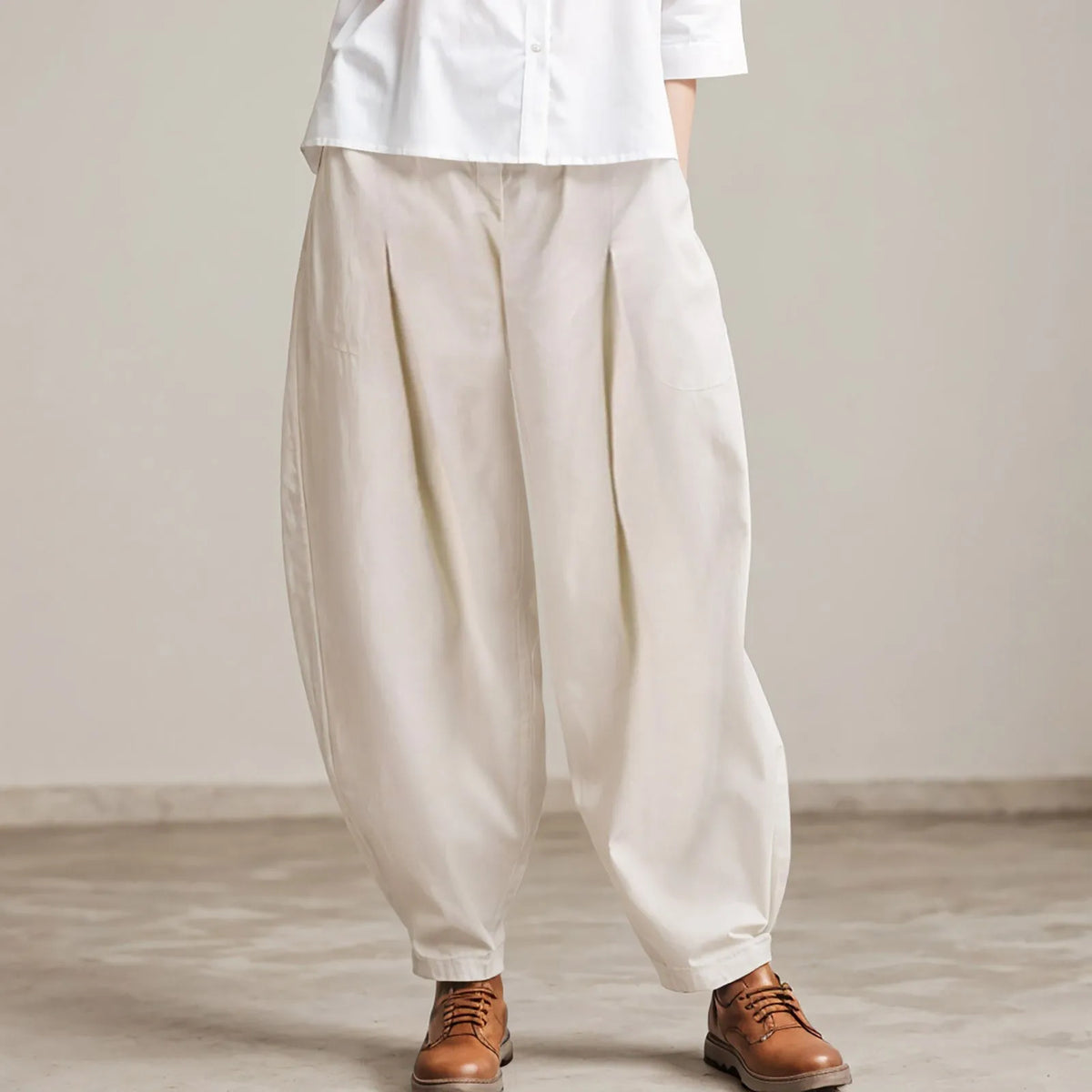 Women's Harem Wide-Leg Pleated Pants - Elastic Waist with Pockets, Casual Trousers