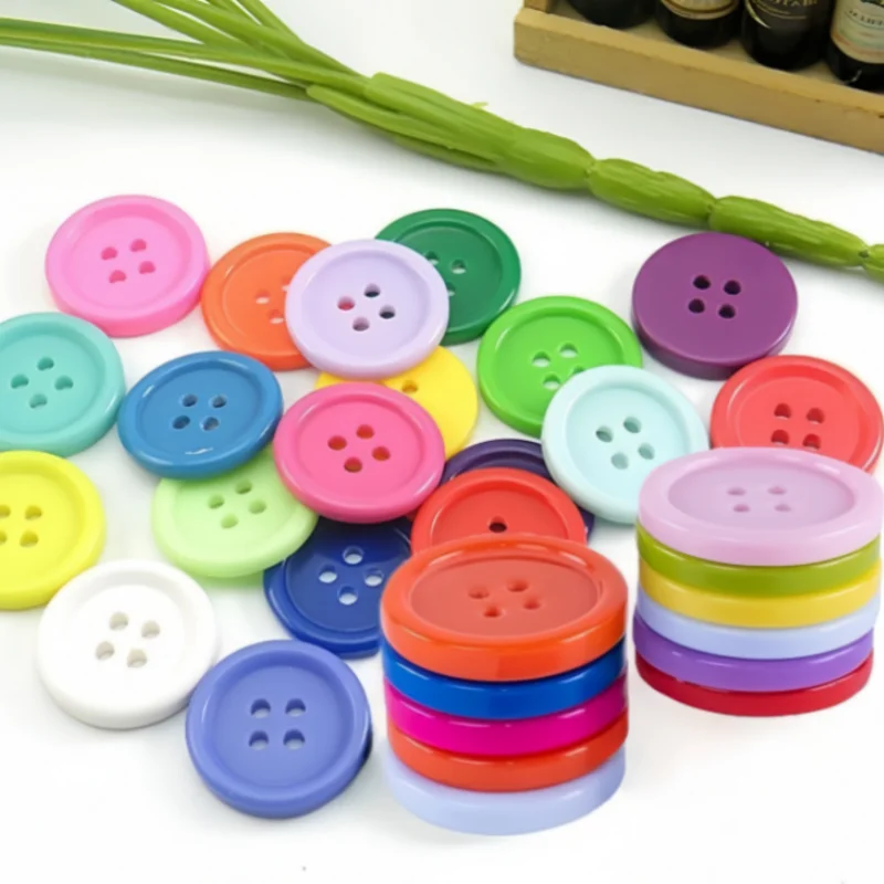 Colorful Round 4-Hole Plastic Sewing Buttons, Mixed Sizes 10/15/20/25/30mm (0.39–1.18 in) Pack 20–100 for DIY Crafts, Scrapbooking & Clothing