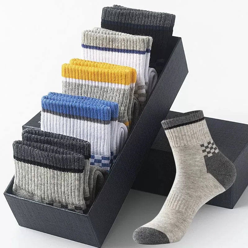 Men's Breathable Sports Crew Socks, 3/5/10 Pairs, Polyester-Cotton Anti-Odor Sweat-Absorbent