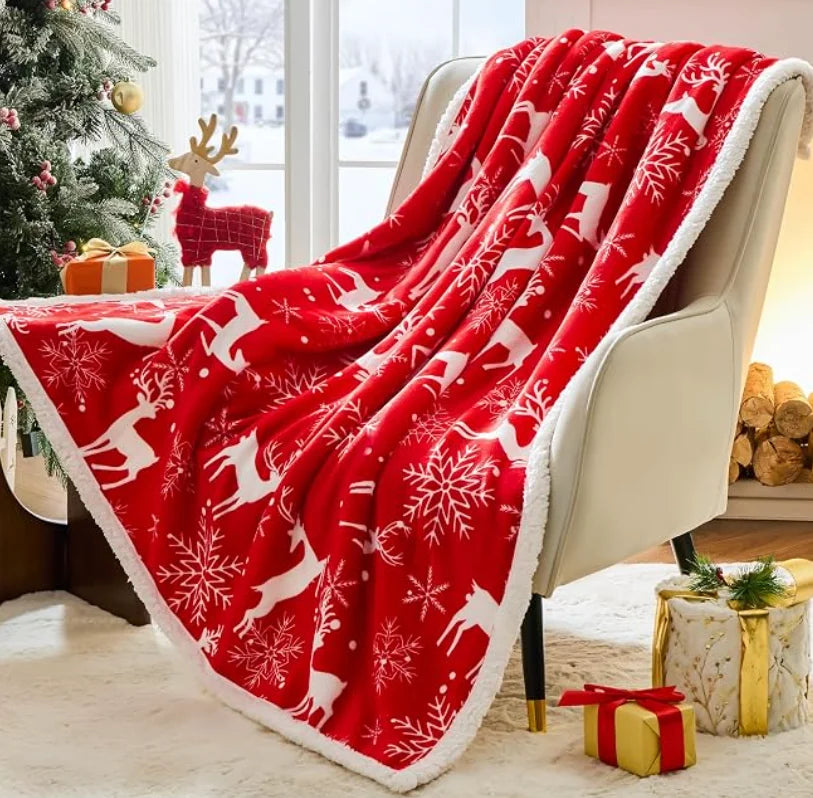 Christmas Sherpa Throw Blanket, Soft Fleece Holiday Throw for Sofa and Bed — Cozy Gift for Women
