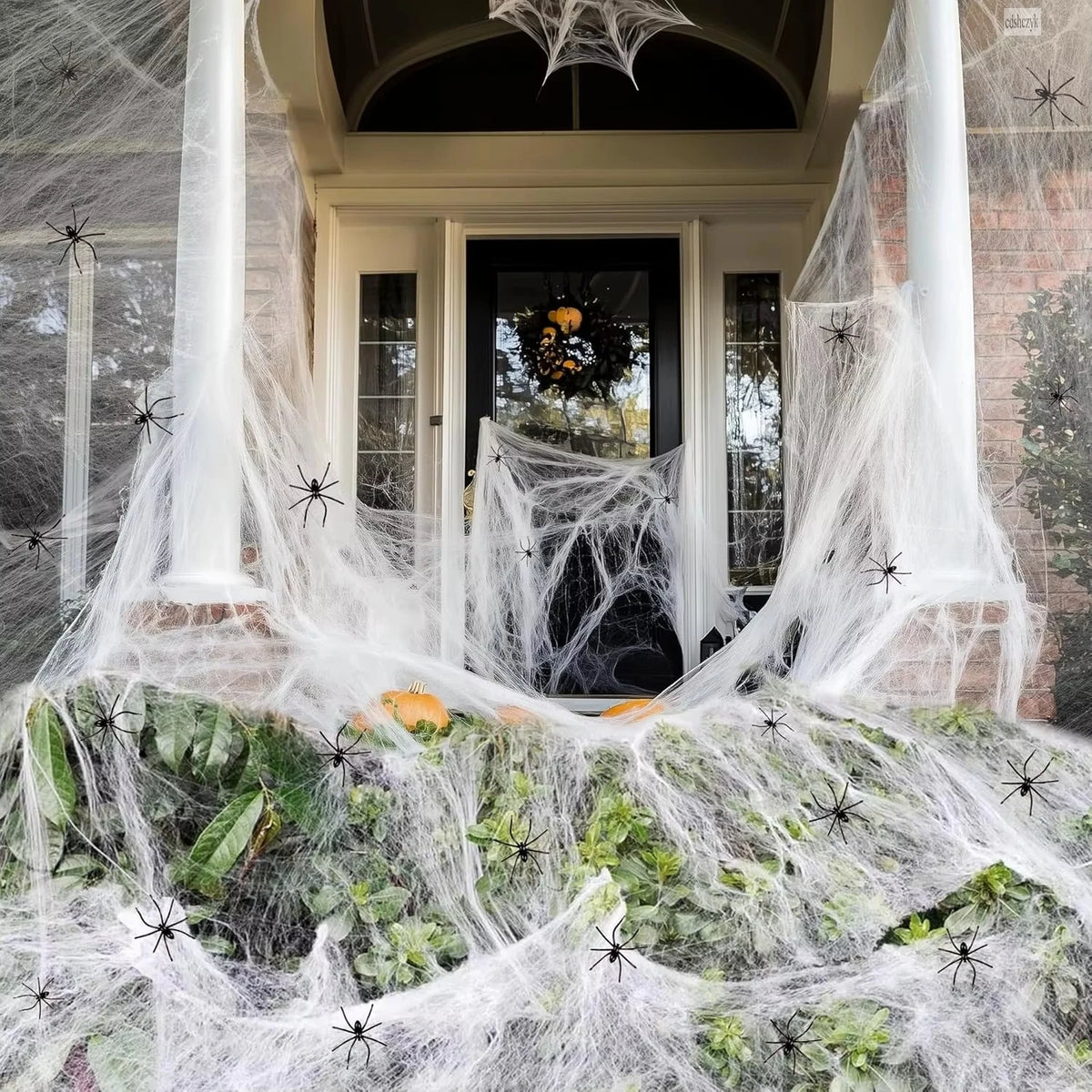 Stretchable Spider Web Halloween Decor - Covers up to 200 sq ft (18.6 m²) with 9 Fake Spiders, Reusable Cobwebs for Haunted House and Party