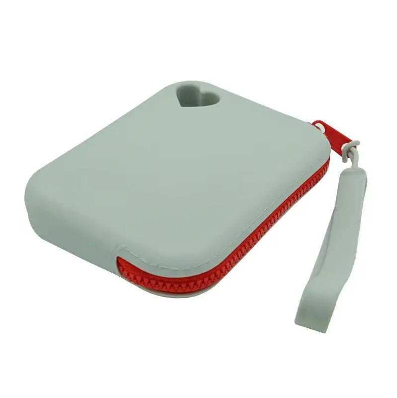 Portable Food-Grade Silicone Dog Treat Pouch — 1.5 Cup (360 ml) Leakproof Hands-Free Training Bag with Belt Clip & Carabiner