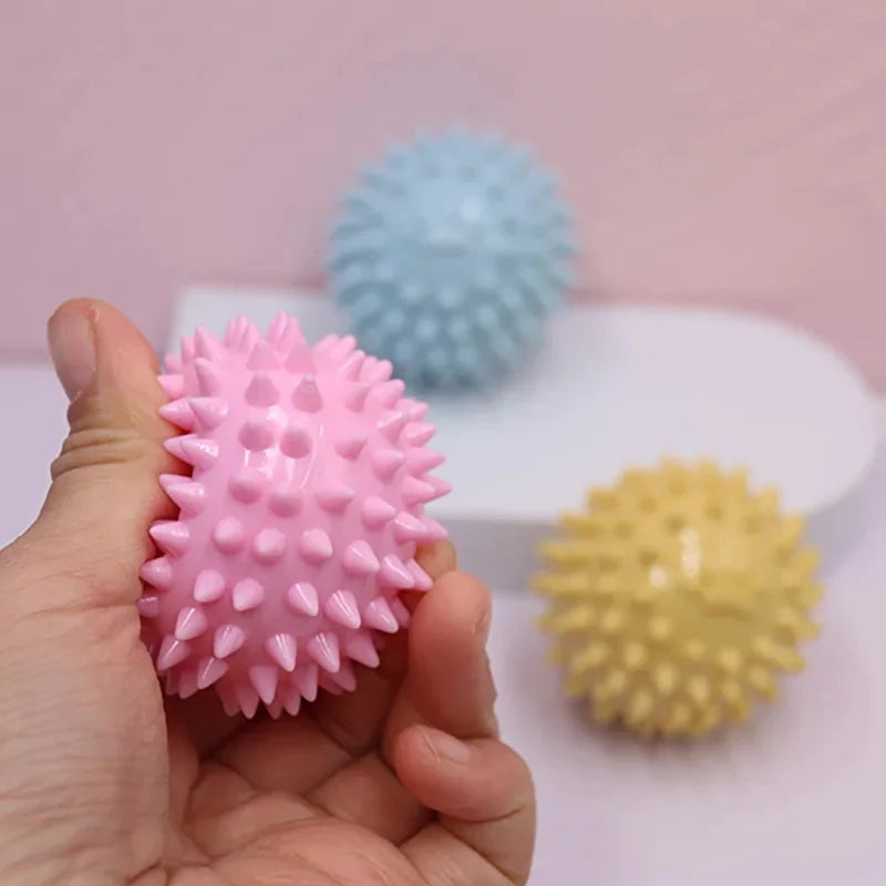 Interactive Rubber Chew Ball for Dogs & Cats - Dental Tooth-Cleaning Pet Toy
