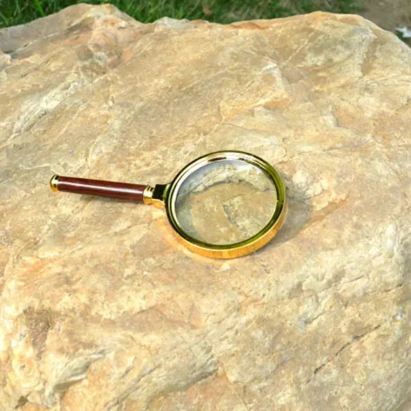 High-Definition Handheld Magnifying Glass - Reading Aid for Seniors and Kids, Ideal for Crafts and Jewelry