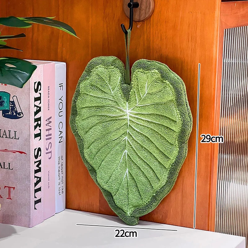Leaf-Shaped Coral Fleece Hand Towel – Absorbent Hanging Kitchen & Bathroom Towel