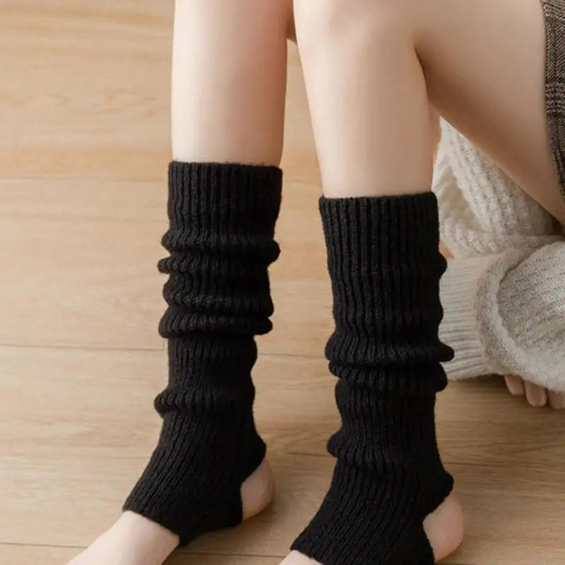 Gray women's knit leg warmers, 15.7 inches long, suitable for ballet, yoga, dance, and gym activities.