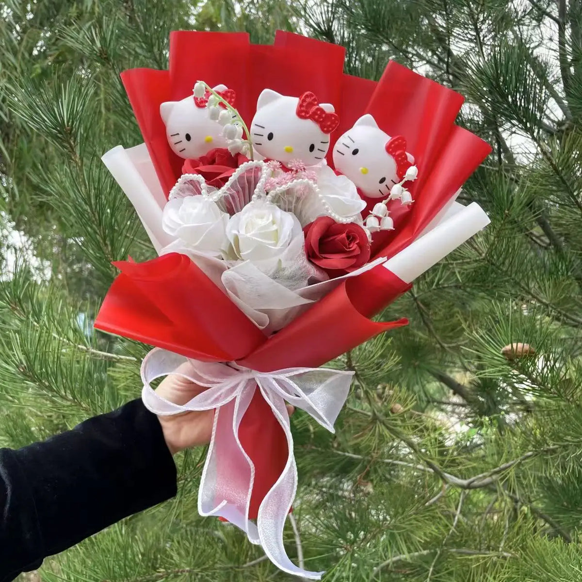 FanzyMarket kawaii cat plush bouquet with artificial flowers, soft plush doll gift for Valentine, birthday, or graduation celebration.