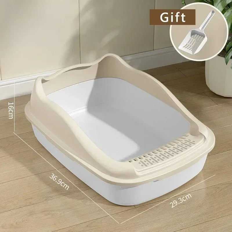 FanzyMarket high-sided cat litter box with side entry, green anti-splash kitty sandbox for grooming and hygiene.