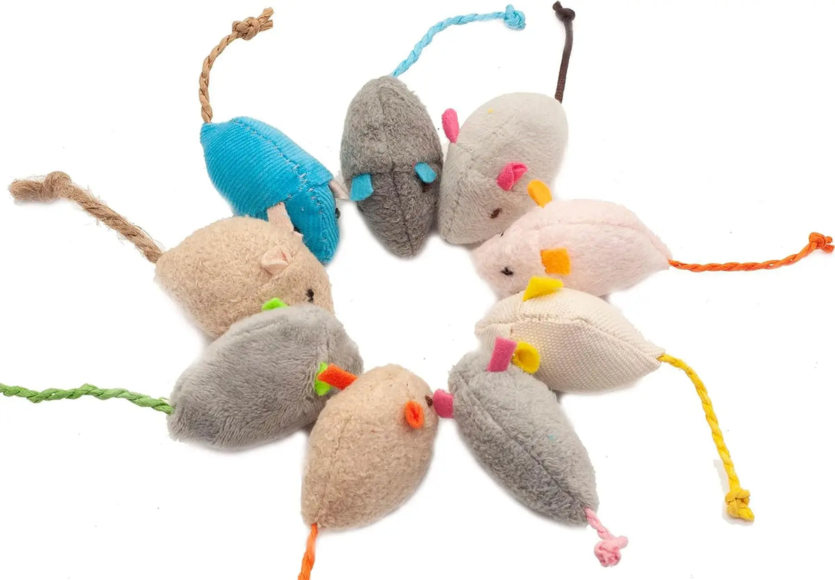 FanzyMarket rattle catnip mice toy set with faux fur, prefilled with catnip, ideal for interactive indoor cats, available in 3 or 200-piece packs.