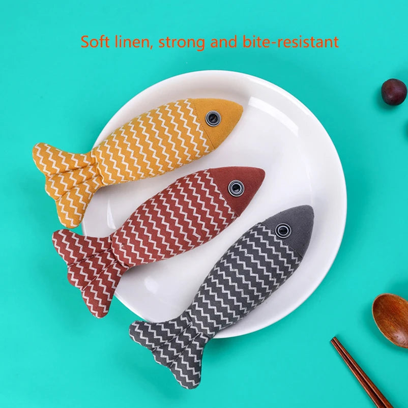 FanzyMarket burlap fish cat toy, interactive chew-resistant pet toy for teeth cleaning, designed for cats to play and chew.