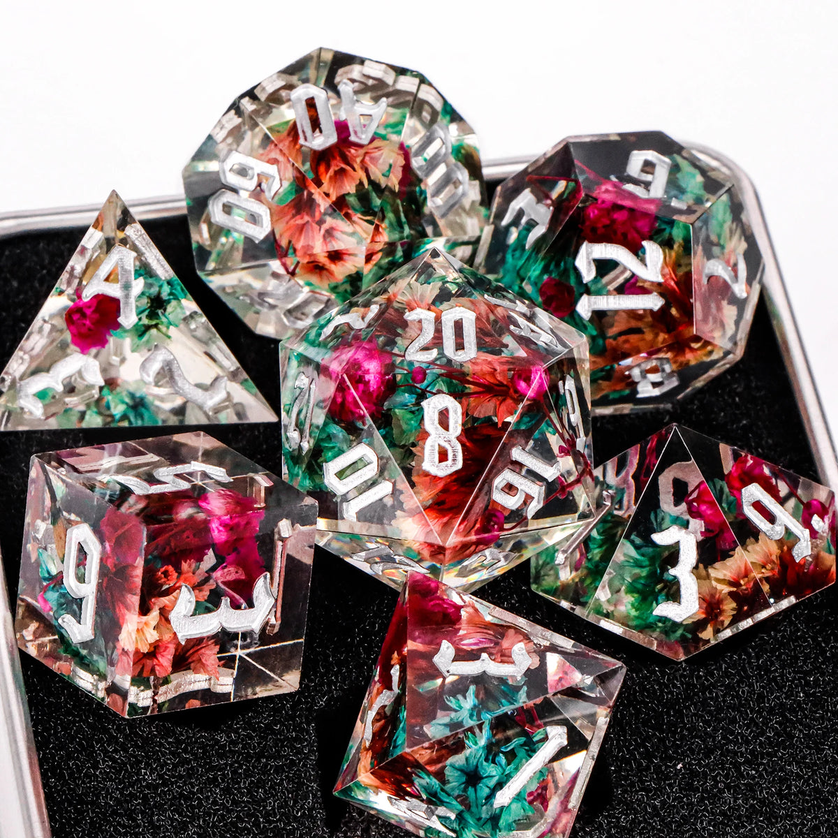 FanzyMarket 7-piece resin polyhedral dice set for D&D and RPGs, including D20, D12, D10, D8, D6, and D4 with sharp edges.