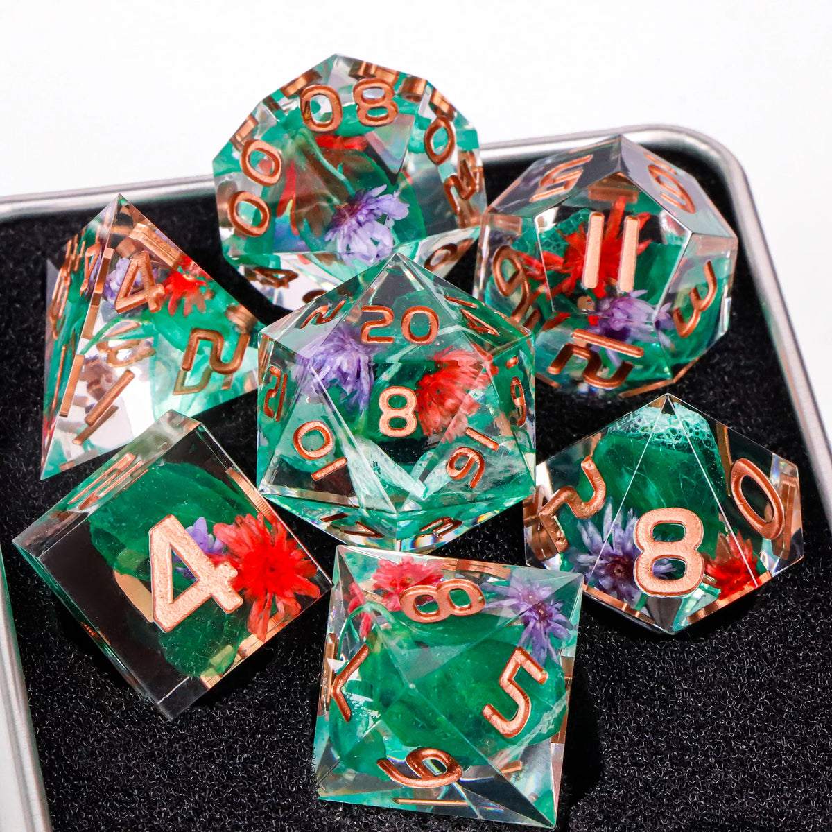 FanzyMarket 7-piece resin polyhedral dice set for D&D and RPGs, including D20, D12, D10, D8, D6, and D4 with sharp edges.