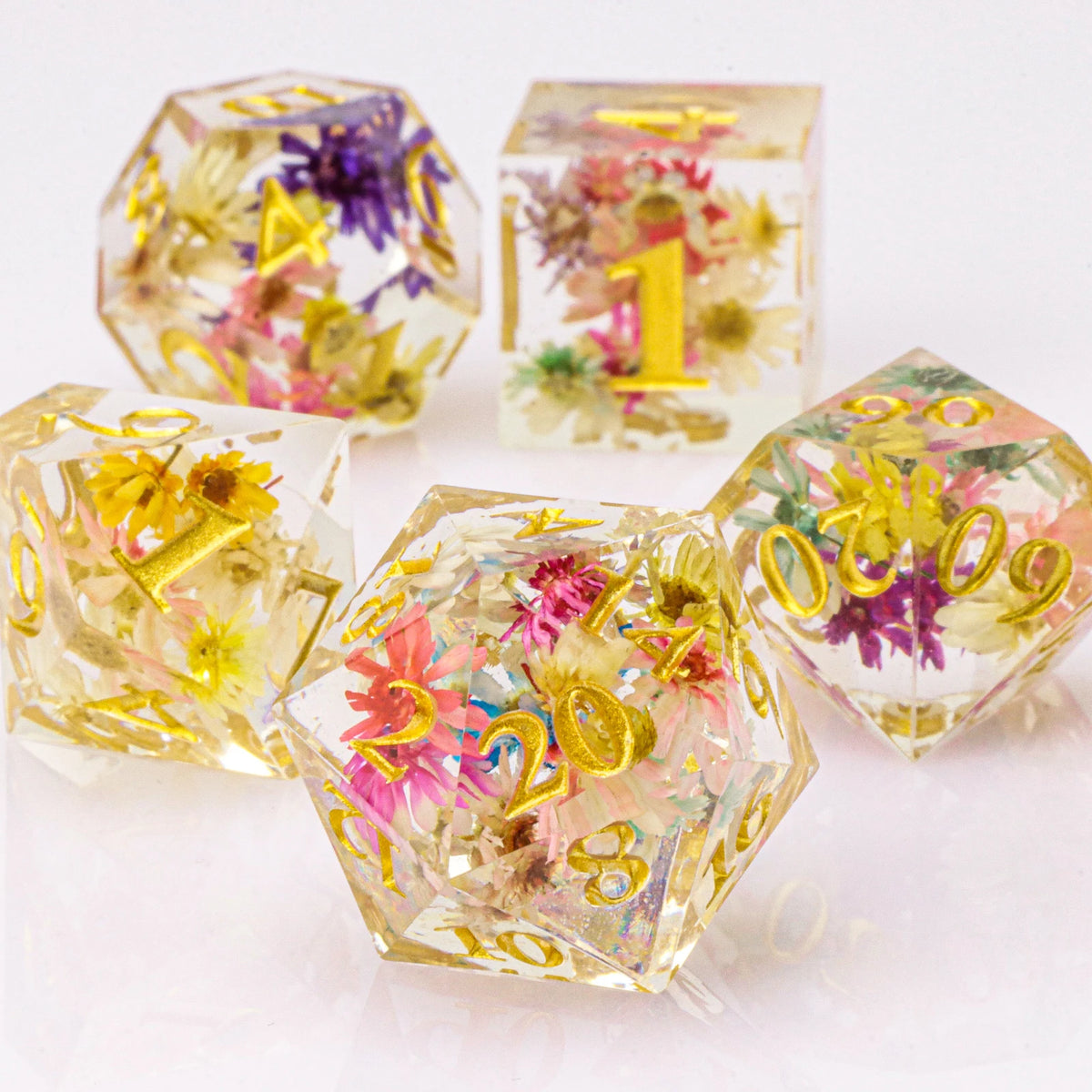 Handmade resin 7-piece D20 polyhedral dice set for Dungeons & Dragons and tabletop RPGs by FanzyMarket.