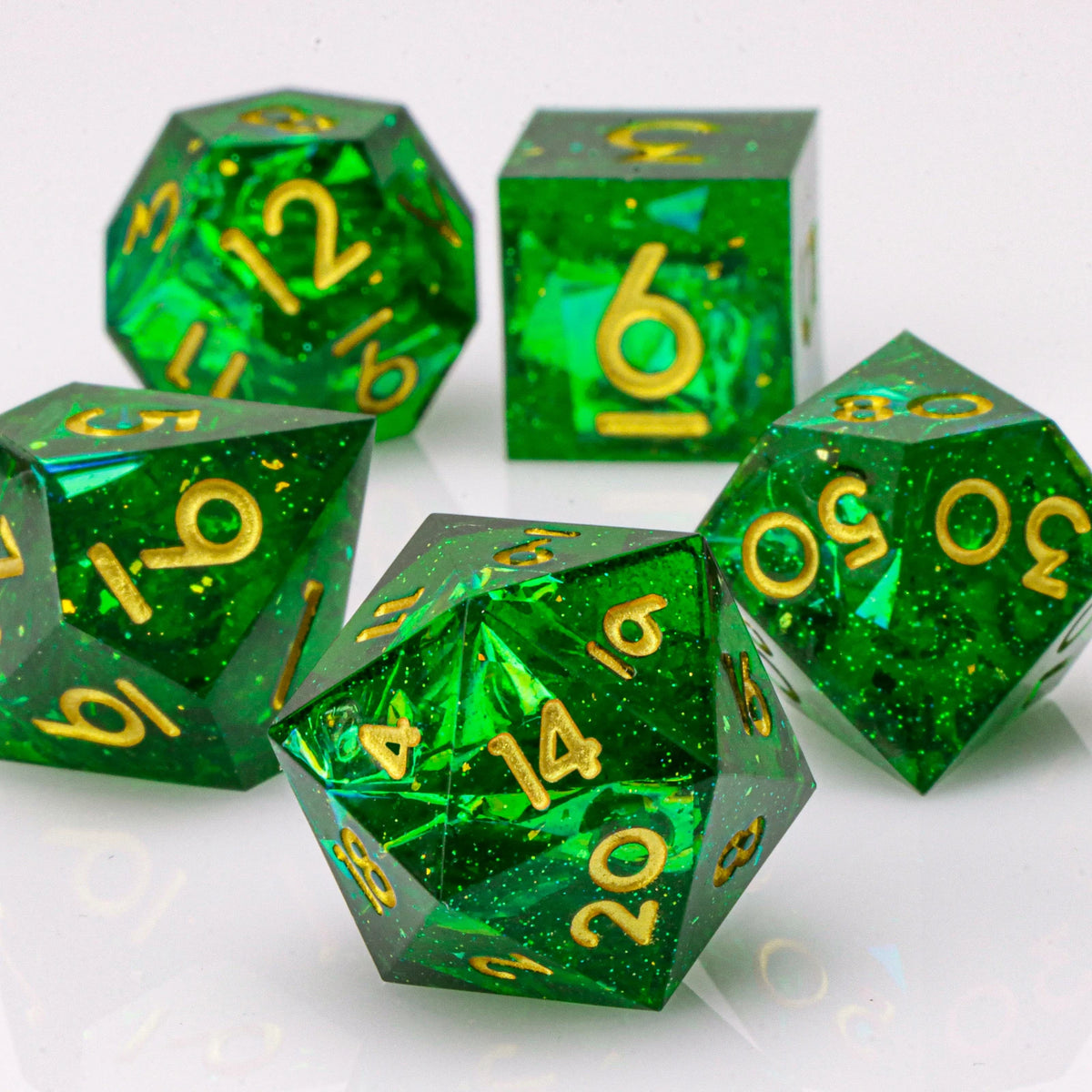 Handmade resin 7-piece D20 polyhedral dice set for Dungeons & Dragons and tabletop RPGs, crafted by FanzyMarket.