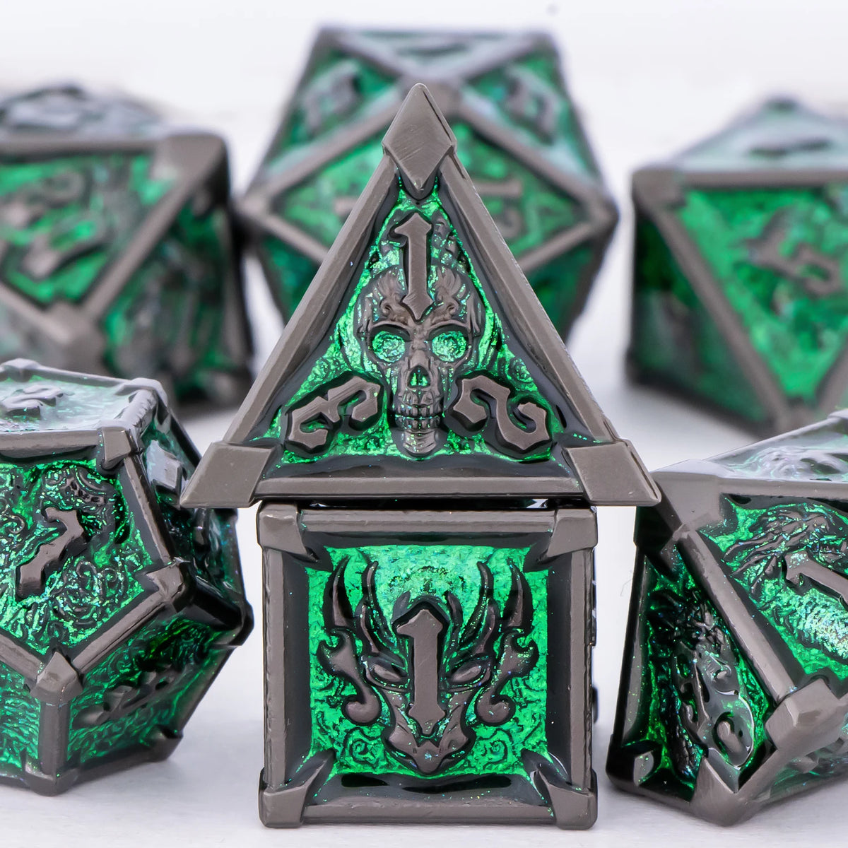 FanzyMarket skull and dragon metal dice set with seven polyhedral D&D dice for tabletop RPG gaming and role-playing adventures.